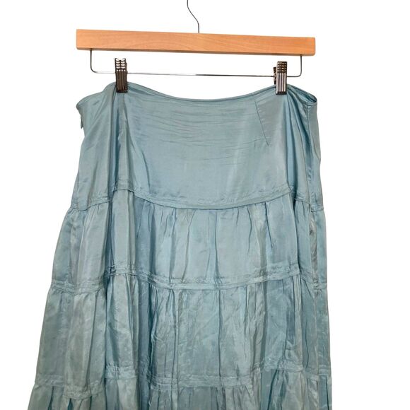 Sundance Silk Skirt Size 8 in Blue Lightweight Tiered Fully Lined - Picture 4 of 10
